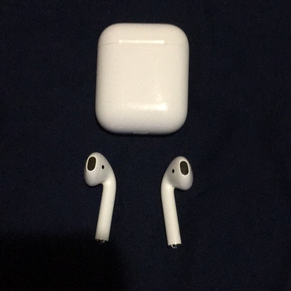 Apple AirPods Gen2 w rubber case Bluetooth wireless earbuds headphones earphones - Picture 2 of 10